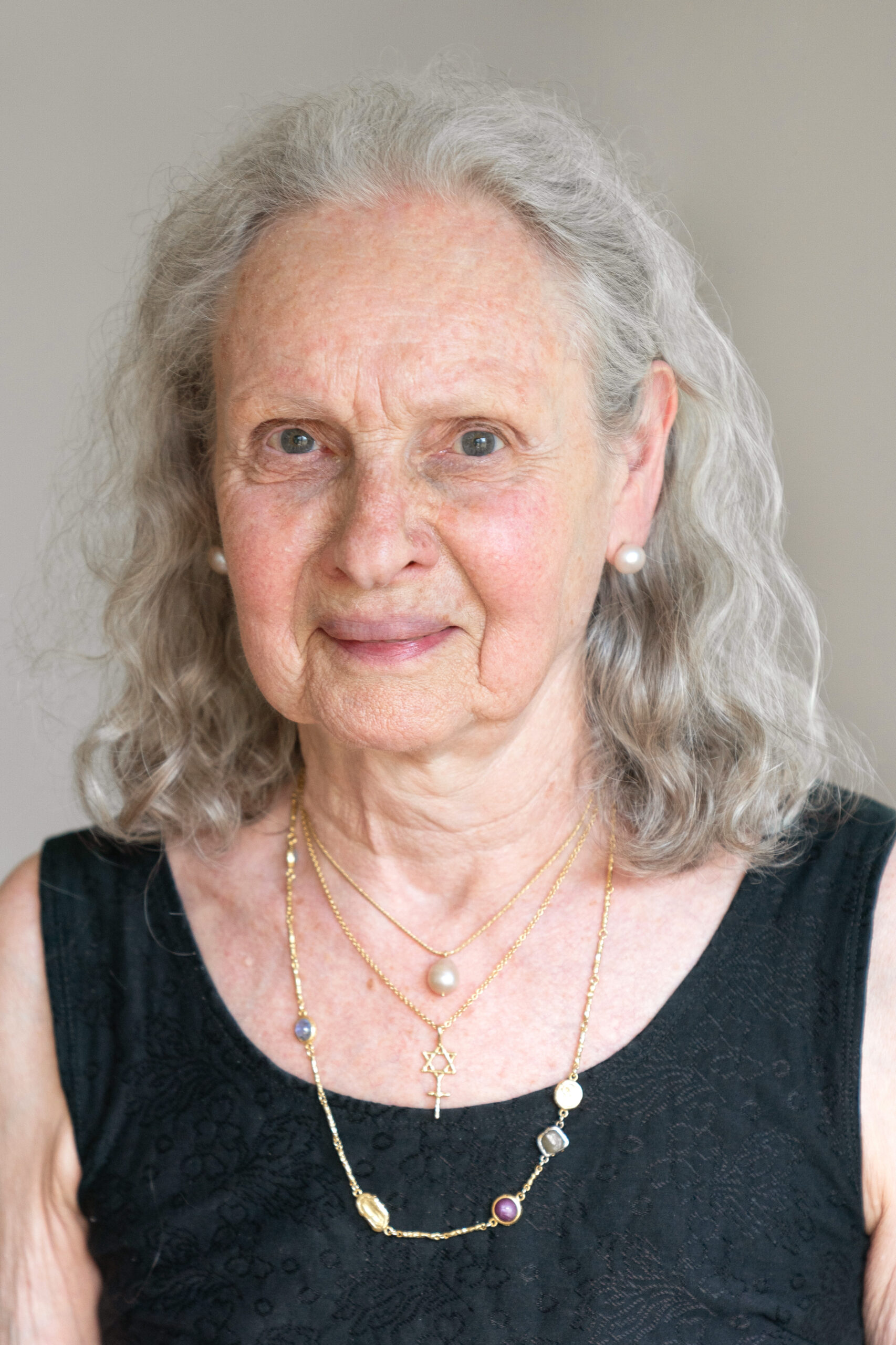 anne simon